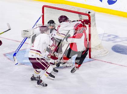 Thumbnail 3 in Newburyport vs. Winchester (MIAA Division 1 North Semifinal) photogallery.