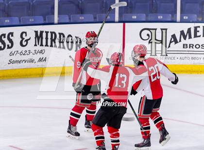 Thumbnail 2 in Newburyport vs. Winchester (MIAA Division 1 North Semifinal) photogallery.
