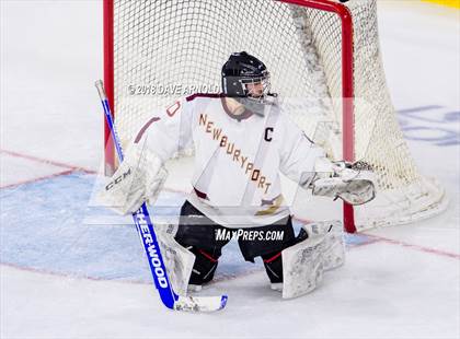 Thumbnail 2 in Newburyport vs. Winchester (MIAA Division 1 North Semifinal) photogallery.