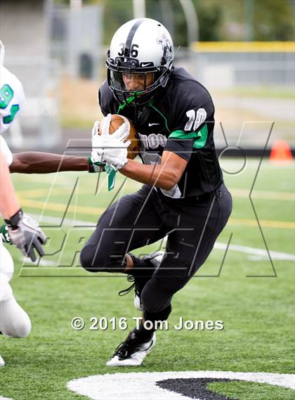 Thumbnail 3 in Woodinville vs Kentwood photogallery.