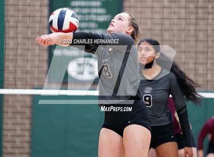 Thumbnail 2 in College Station vs Magnolia West (UIL 5A Regional Quarterfinal) photogallery.