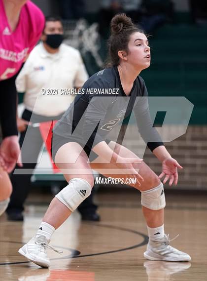 Thumbnail 3 in College Station vs Magnolia West (UIL 5A Regional Quarterfinal) photogallery.