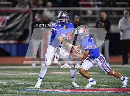 Thumbnail 3 in Lake Travis @ Westlake photogallery.