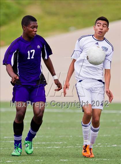 Thumbnail 2 in Morton Ranch vs. Cy-Ridge (Region III Regional Final)  photogallery.