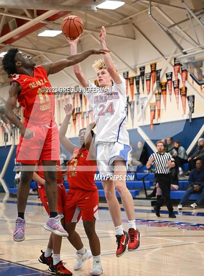 Thumbnail 3 in De Anza @ Tamalpais photogallery.