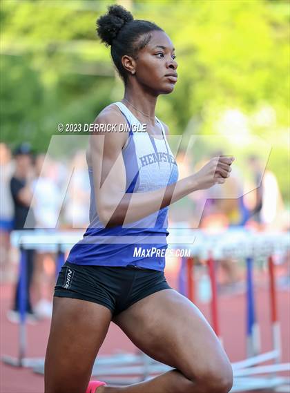 Thumbnail 2 in Section VIII Championship (400 Meters) photogallery.