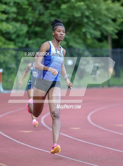 Thumbnail 2 in Section VIII Championship (400 Meters) photogallery.