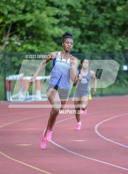 Thumbnail 3 in Section VIII Championship (400 Meters) photogallery.