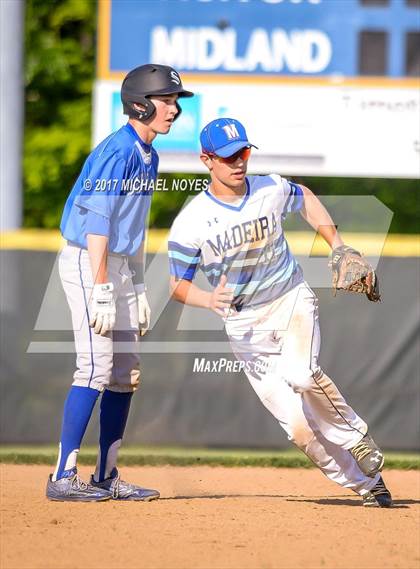 Thumbnail 3 in Summit Country Day vs. Madeira (OHSAA Division 3 Sectional) photogallery.