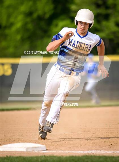 Thumbnail 1 in Summit Country Day vs. Madeira (OHSAA Division 3 Sectional) photogallery.