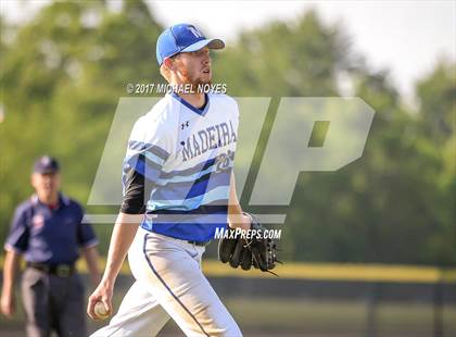 Thumbnail 2 in Summit Country Day vs. Madeira (OHSAA Division 3 Sectional) photogallery.