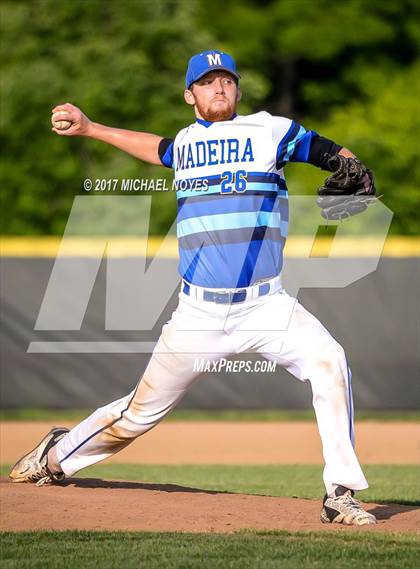 Thumbnail 1 in Summit Country Day vs. Madeira (OHSAA Division 3 Sectional) photogallery.