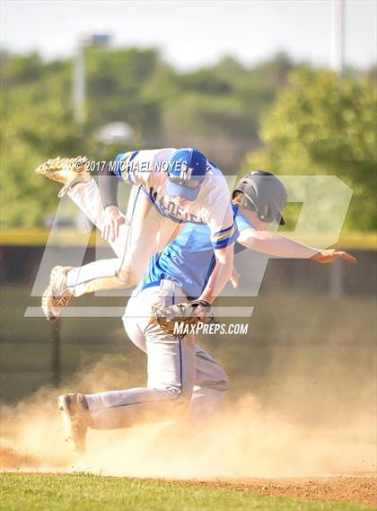 Thumbnail 3 in Summit Country Day vs. Madeira (OHSAA Division 3 Sectional) photogallery.