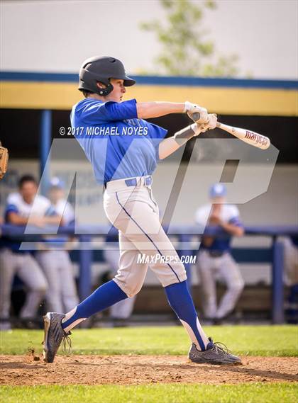 Thumbnail 2 in Summit Country Day vs. Madeira (OHSAA Division 3 Sectional) photogallery.