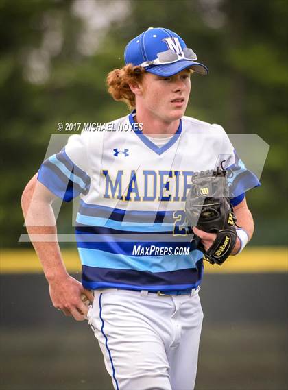 Thumbnail 3 in Summit Country Day vs. Madeira (OHSAA Division 3 Sectional) photogallery.