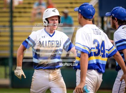 Thumbnail 2 in Summit Country Day vs. Madeira (OHSAA Division 3 Sectional) photogallery.