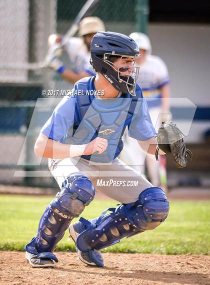 Thumbnail 2 in Summit Country Day vs. Madeira (OHSAA Division 3 Sectional) photogallery.