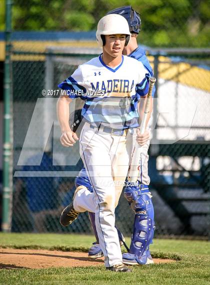 Thumbnail 1 in Summit Country Day vs. Madeira (OHSAA Division 3 Sectional) photogallery.