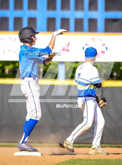 Thumbnail 2 in Summit Country Day vs. Madeira (OHSAA Division 3 Sectional) photogallery.