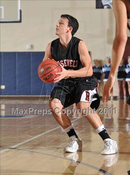 Thumbnail 1 in Valor Christian vs. Roosevelt (4A 1st Round Playoff) photogallery.
