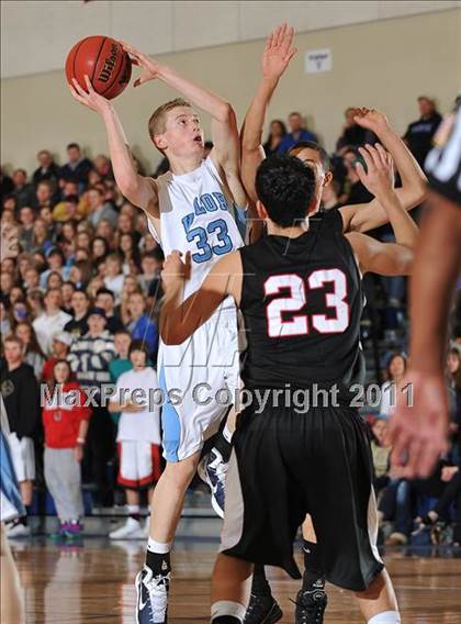 Thumbnail 3 in Valor Christian vs. Roosevelt (4A 1st Round Playoff) photogallery.