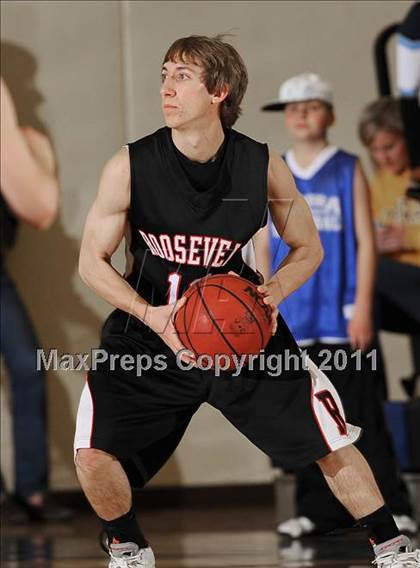 Thumbnail 1 in Valor Christian vs. Roosevelt (4A 1st Round Playoff) photogallery.