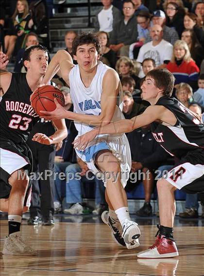 Thumbnail 1 in Valor Christian vs. Roosevelt (4A 1st Round Playoff) photogallery.