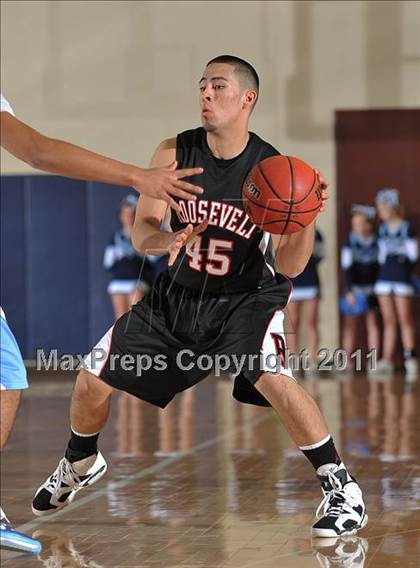 Thumbnail 2 in Valor Christian vs. Roosevelt (4A 1st Round Playoff) photogallery.