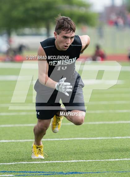 Thumbnail 3 in Denison vs. Pearce (7-on-7 Texas State Qualifying Tournament) photogallery.