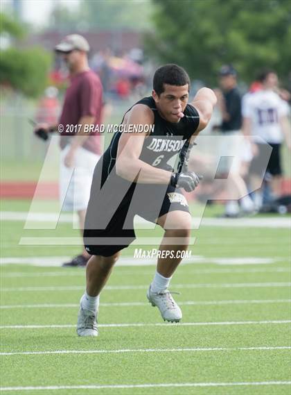 Thumbnail 2 in Denison vs. Pearce (7-on-7 Texas State Qualifying Tournament) photogallery.