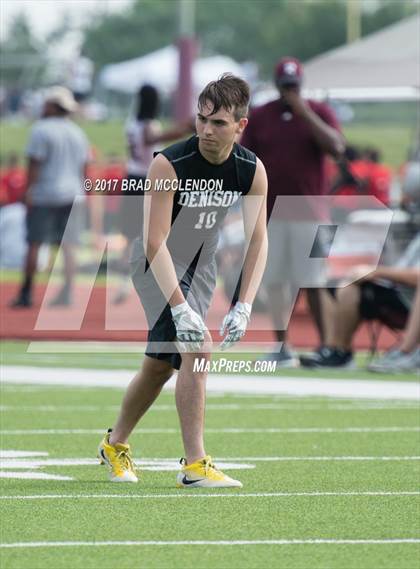 Thumbnail 1 in Denison vs. Pearce (7-on-7 Texas State Qualifying Tournament) photogallery.