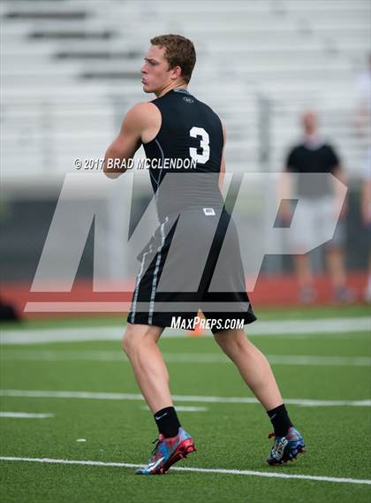 Thumbnail 3 in Denison vs. Pearce (7-on-7 Texas State Qualifying Tournament) photogallery.