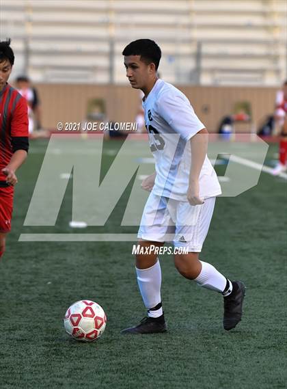 Thumbnail 2 in Lee [Robert E.] vs Central Catholic photogallery.