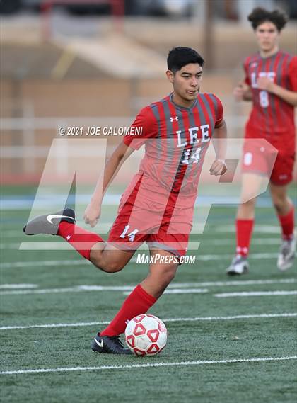 Thumbnail 3 in Lee [Robert E.] vs Central Catholic photogallery.