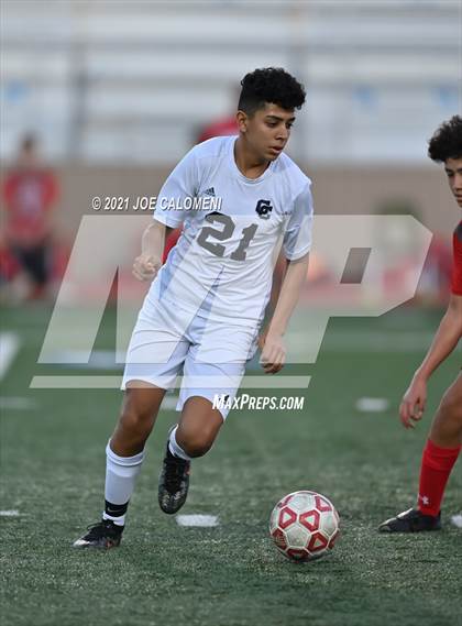 Thumbnail 1 in Lee [Robert E.] vs Central Catholic photogallery.
