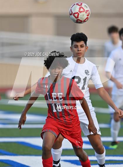 Thumbnail 2 in Lee [Robert E.] vs Central Catholic photogallery.