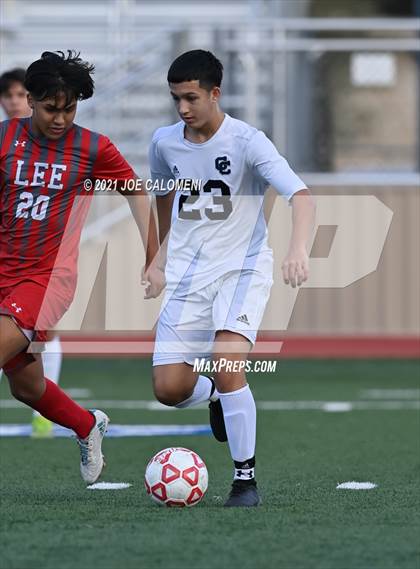 Thumbnail 3 in Lee [Robert E.] vs Central Catholic photogallery.