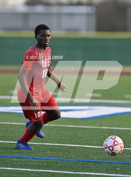 Thumbnail 3 in Lee [Robert E.] vs Central Catholic photogallery.