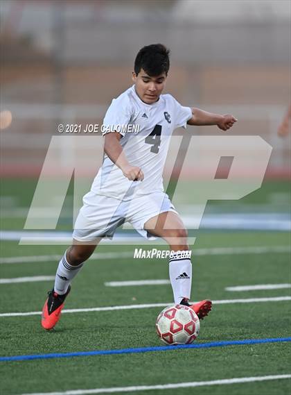 Thumbnail 2 in Lee [Robert E.] vs Central Catholic photogallery.
