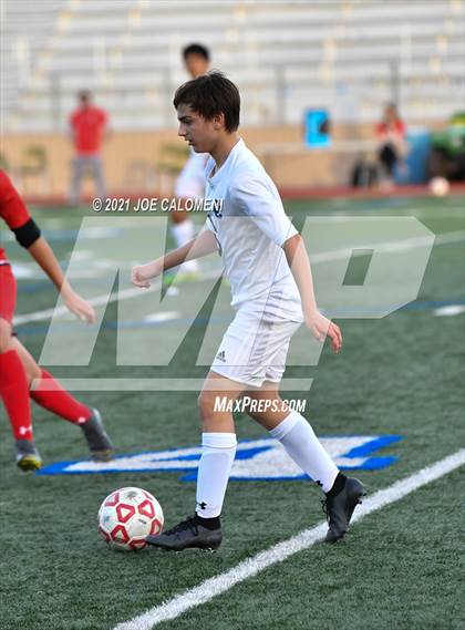 Thumbnail 3 in Lee [Robert E.] vs Central Catholic photogallery.