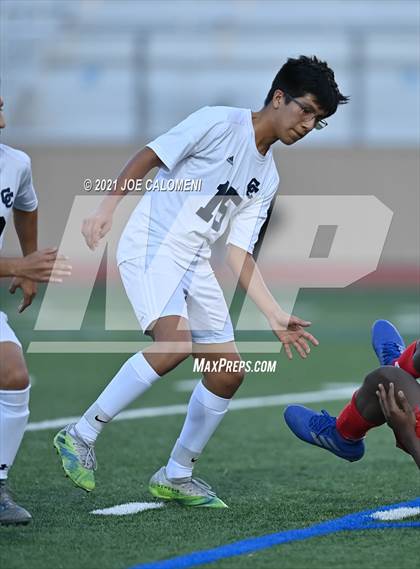 Thumbnail 3 in Lee [Robert E.] vs Central Catholic photogallery.