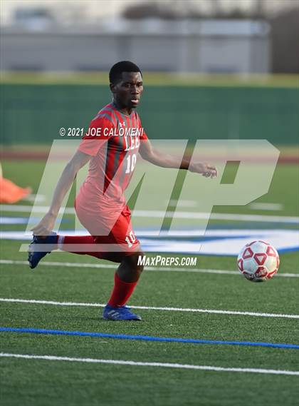 Thumbnail 2 in Lee [Robert E.] vs Central Catholic photogallery.
