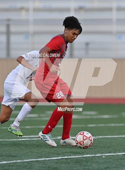 Thumbnail 2 in Lee [Robert E.] vs Central Catholic photogallery.
