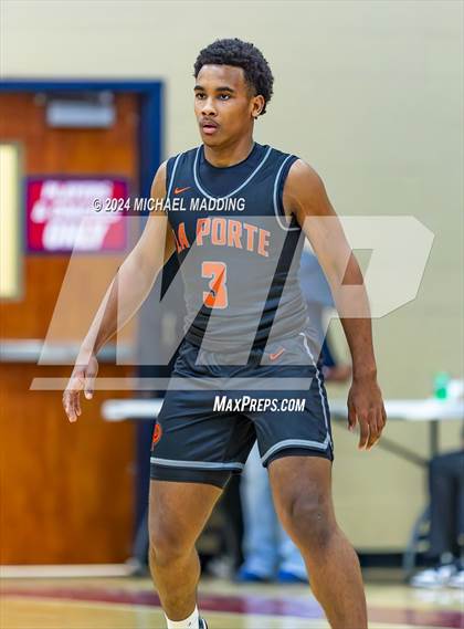 Thumbnail 3 in Hardin-Jefferson VS La Porte (Hardin-Jefferson Basketball Tournament) photogallery.