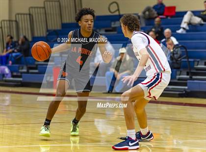 Thumbnail 1 in Hardin-Jefferson VS La Porte (Hardin-Jefferson Basketball Tournament) photogallery.