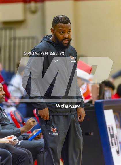 Thumbnail 3 in Hardin-Jefferson VS La Porte (Hardin-Jefferson Basketball Tournament) photogallery.