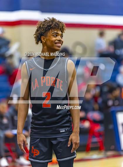 Thumbnail 3 in Hardin-Jefferson VS La Porte (Hardin-Jefferson Basketball Tournament) photogallery.