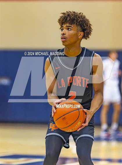 Thumbnail 3 in Hardin-Jefferson VS La Porte (Hardin-Jefferson Basketball Tournament) photogallery.