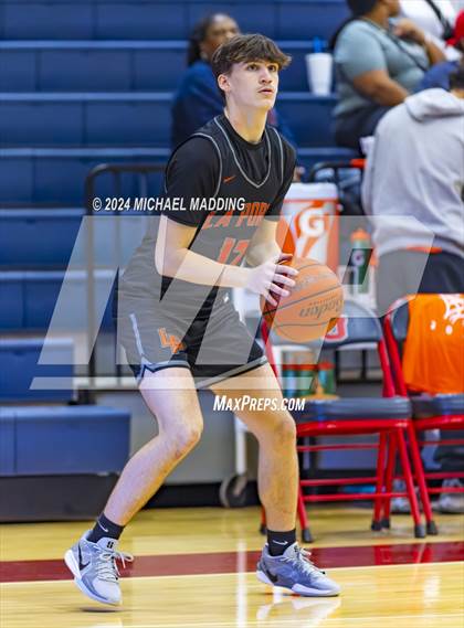 Thumbnail 2 in Hardin-Jefferson VS La Porte (Hardin-Jefferson Basketball Tournament) photogallery.