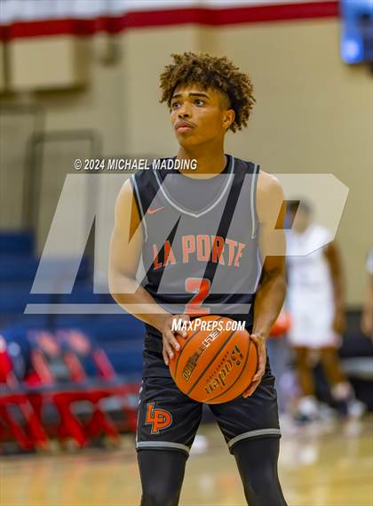 Thumbnail 3 in Hardin-Jefferson VS La Porte (Hardin-Jefferson Basketball Tournament) photogallery.